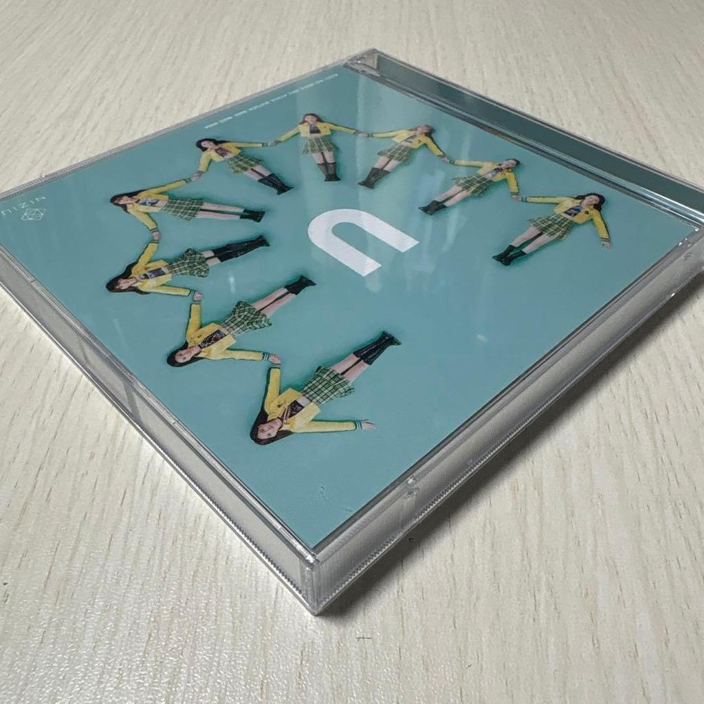 [Б/У] Первый альбом NiziU "U" (Первый Пресс Ограниченное Издание B2CD + Буклет)