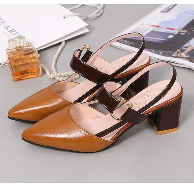 2024 Новые летние женские сандалии Мюли с острым носком на низком каблуке Модные повседневные туфли с пряжкой на толстом каблуке Женские сандалии