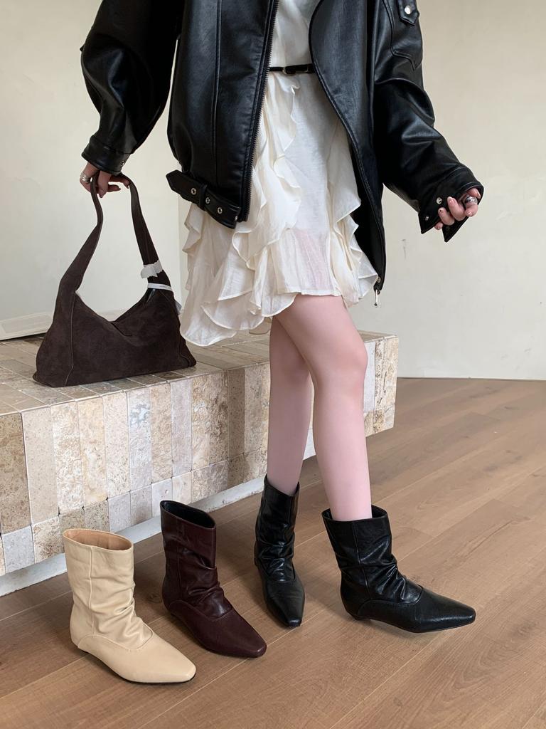 2025 New niche square head fashion short boots women's trendy design sense pleated piled boots soft leather thin wide boots women
