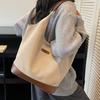 Retro Large Capacity Tote Bag Women's 2025 Autumn and Winter New Commuter Underarm Bag Fashionable Casual Personality Shoulder Bag