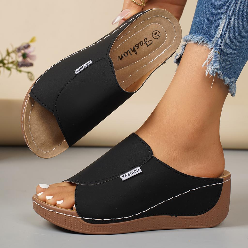 Fashion Women Wedge Slippers Summer 2025 New Fashion Slippers Open Toe Breathable Sandals Comfortable Buckle Woman Shoes Slides Women