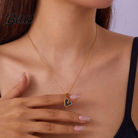 Долговечная цветная necklace с подвеской в виде черного сердца, эмалированное, с регулируемой длиной