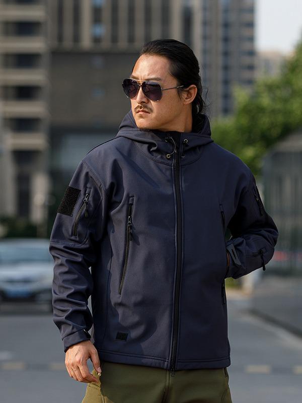 Sharkskin Tactical Hooded Camouflage Jacket - Fleece-Lined, Thick Soft Shell for Mountaineering.