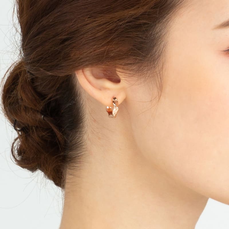 ELLE Jewelry Cut 14K One-Touch Earrings (Gold Pin) ELGPEE240