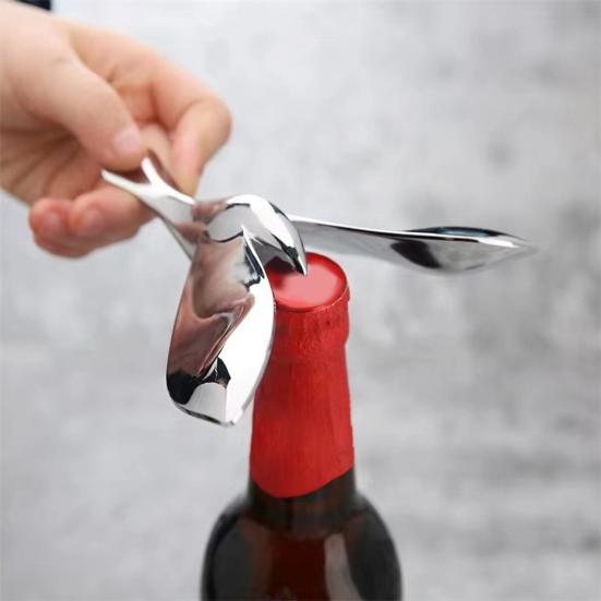 Открывалка для бутылок Flying Bird с вращающимся основанием, металлический стержень, аксессуар для пива, вина, креативное украшение для рабочего стола, подарок
