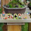 Dwarf Welcome Sign Resin Cartoon Dwarf Ornament Garden Gnome Letter Welcome Sign for Home Office