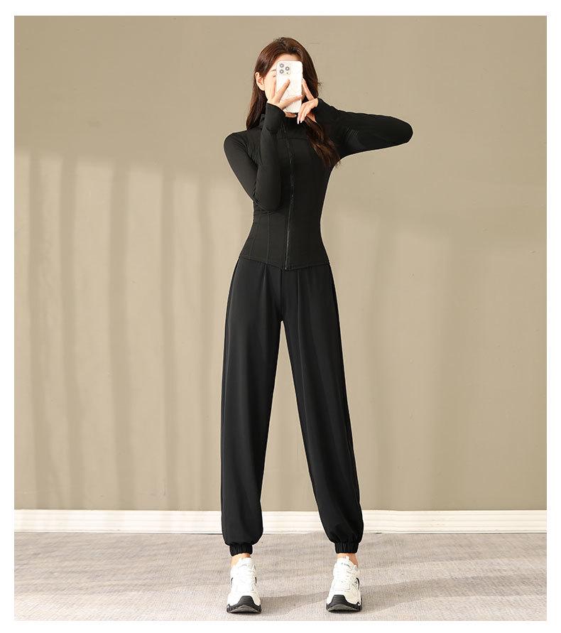 Женский комплект для активного отдыха 2024: Весенне-осенняя куртка для бега и быстросохнущие брюки для пеших прогулок, фитнеса, йоги и повседневных утренних пробежек.