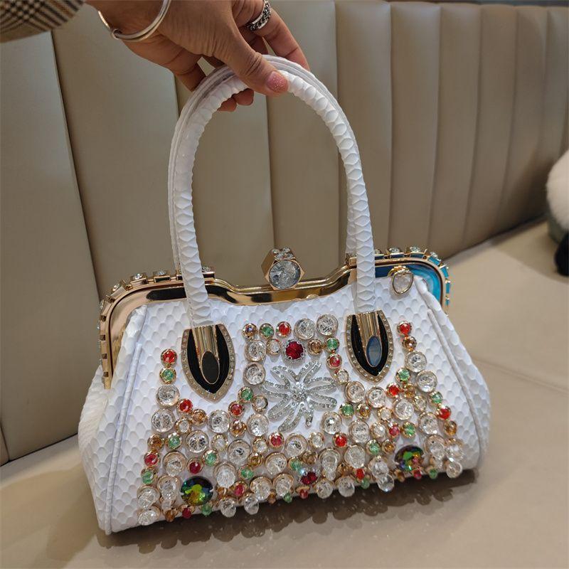 2025 Новая модная повседневная сумка через плечо с бриллиантами и пряжкой-замком