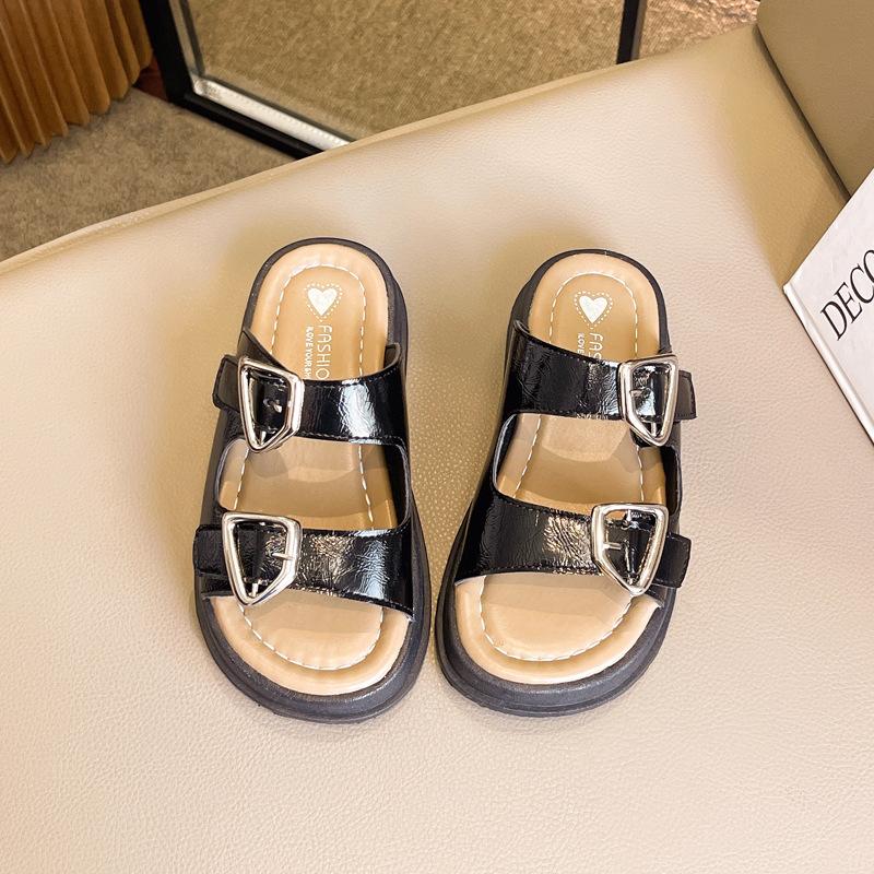 Новые детские тапочки 2024 года Летние повседневные мюли для девочек Модные тапочки на толстой подошве с открытым носком для детей Пляжные тапочки на мягкой подошве Универсальные