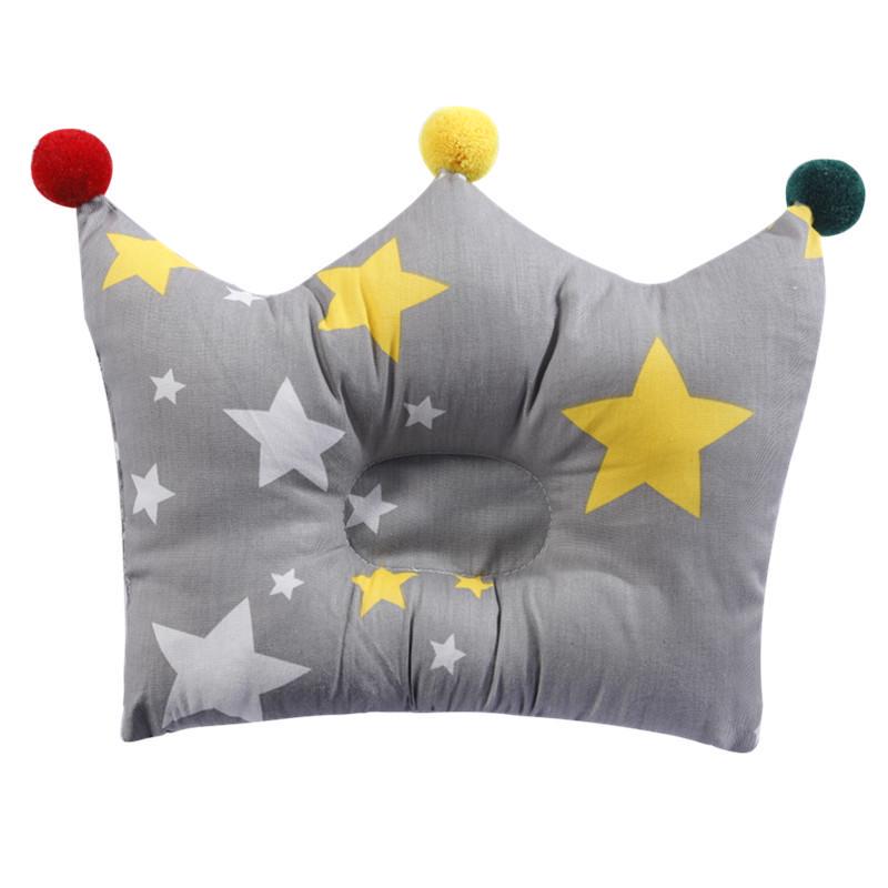 Детская подушка в виде короны
