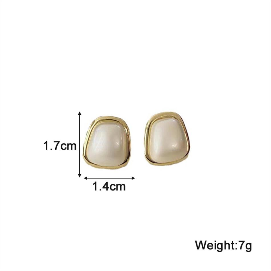 Geometry White Color Square Stud Earring for Women French Retro Elegant Korean Sweet Ear Wedding Party Jewelry Girl Friend Gift
