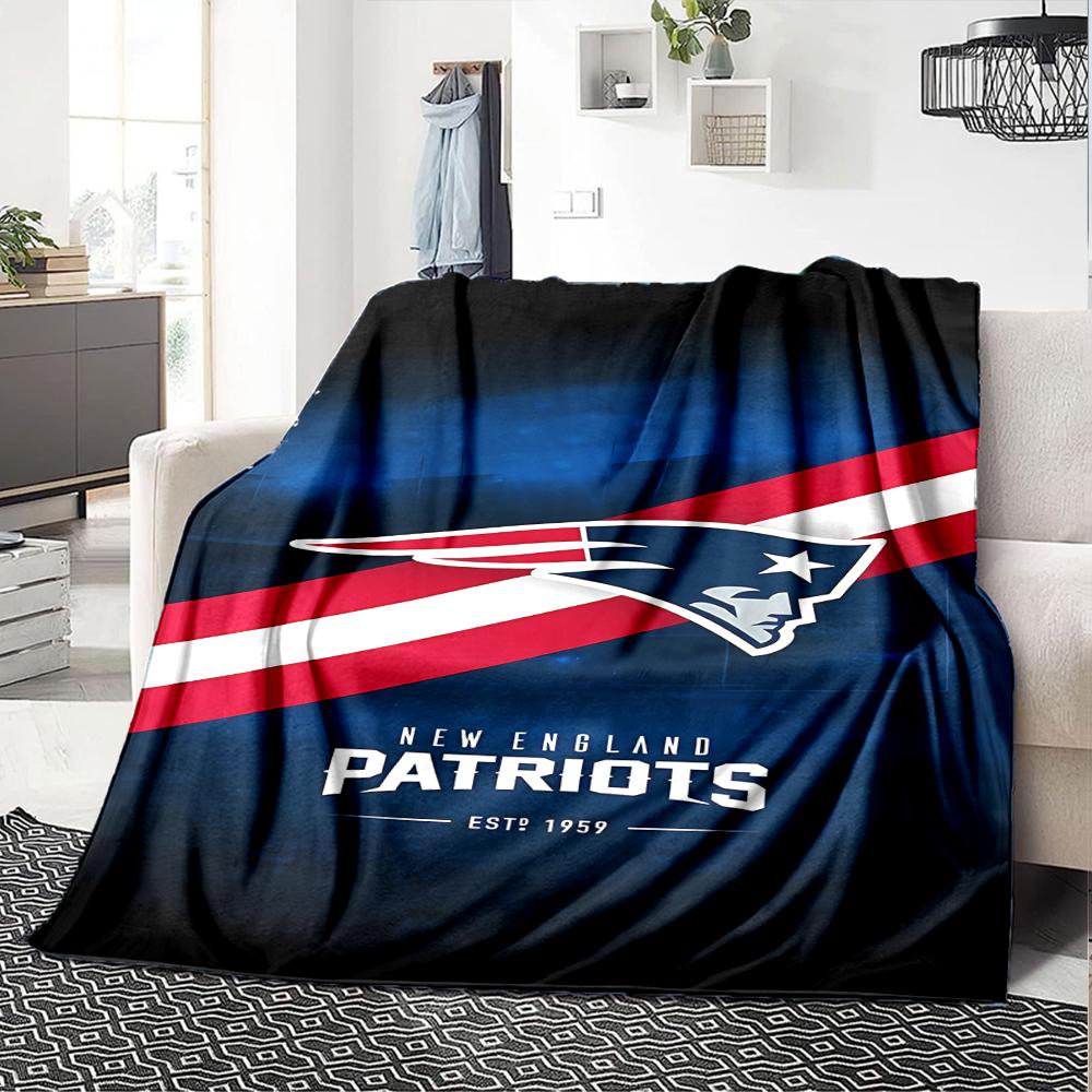 1pc Blanket - Patriot Logo Print Design,Lightweight Blanket for Sofa,Bed- Soft &Warm,Gift for All Seasons