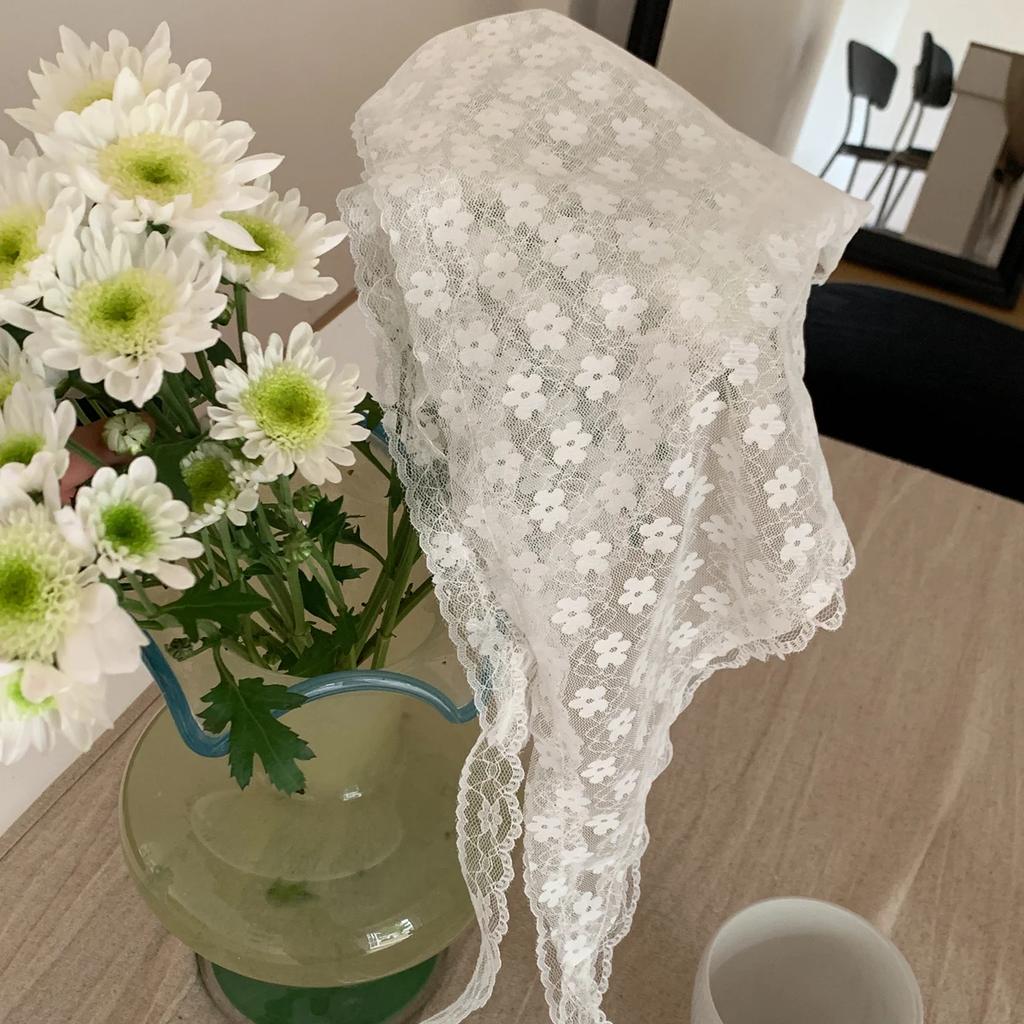 Lace Flower Elegant Sweet Women's White Triangle Scarf –Lightweight&Breathable with Ribbon,Artistic Style for Travel Photography