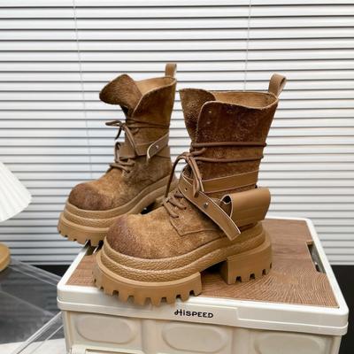 Меховые мартинсы на толстой подошве с большой головкой для женской осени и зимы 2025 года, новые модные зарубежные универсальные рыцарские ботинки средней длины, тренд