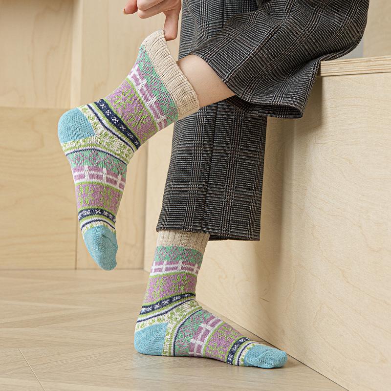 5/10 Pairs Comfortable Casual and Versatile Autumn Winter Thickened Warm Socks for Women with Retro Ethnic Style Thick Knit Rabbit Wool Socks