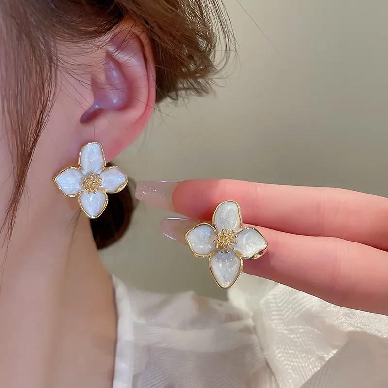 Hibiscus Dropped Glaze Flower Stud Earrings for Women Girl French Vintage Accessories Wedding Romantic Jewelry Gifts