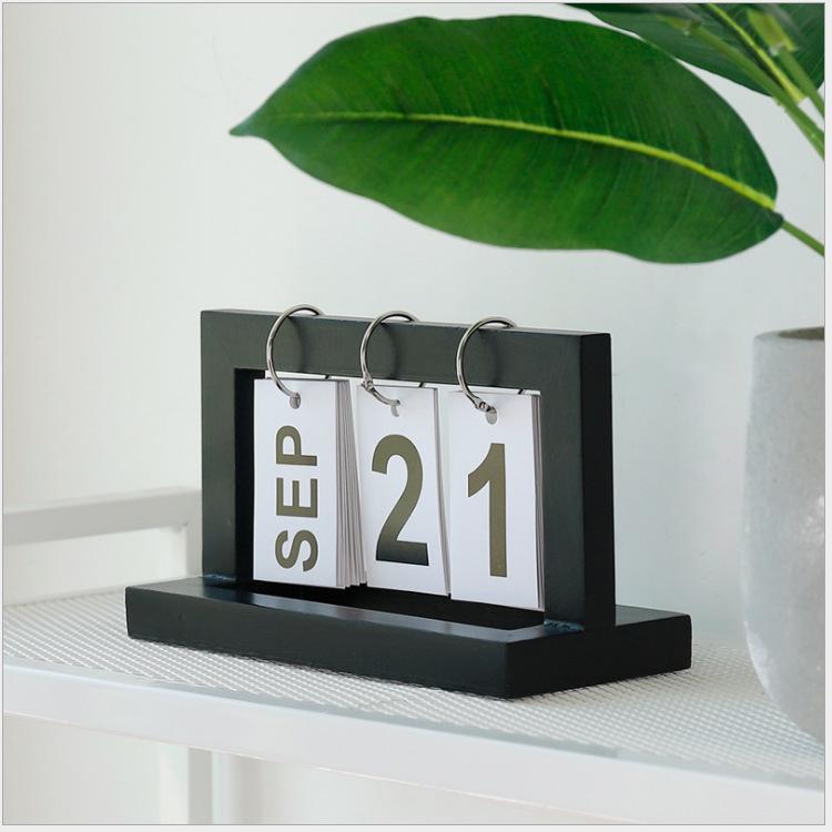 Wooden Flip Calendar - Creative ZAKKA Office and Home Desktop Ornament