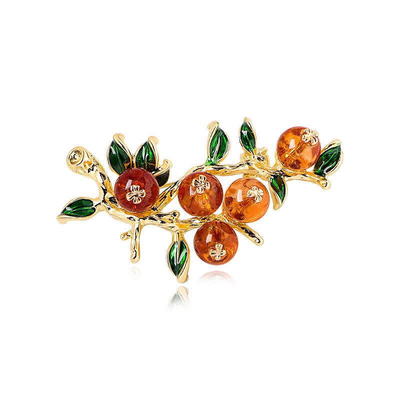 SKEDS Creative Classic Enamel Berry Persimmon Badges Pins For Women Lady Elegant Vintage Drip Oil Brooches Coat Suit Buckle Pin