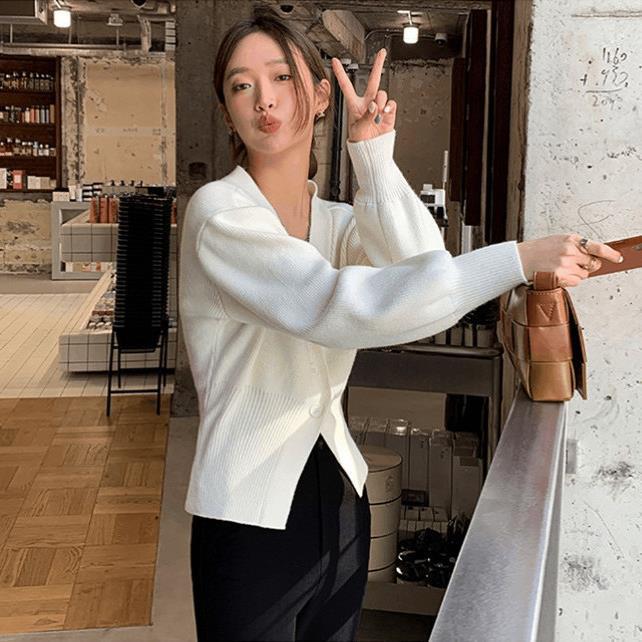 Women's V-Neck Knit Cardigan: French-Inspired, Fall/Winter Style