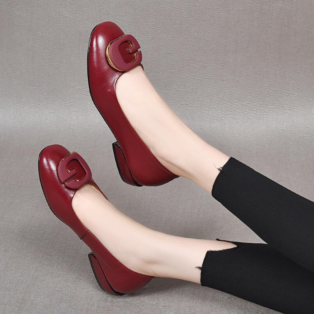 Women's Single Shoes 2025 Spring New Cowhide Round Head Flat Bottom Shallow Mouth Loafers Round Buckle Comfortable Lazy Shoes Doudou Shoes