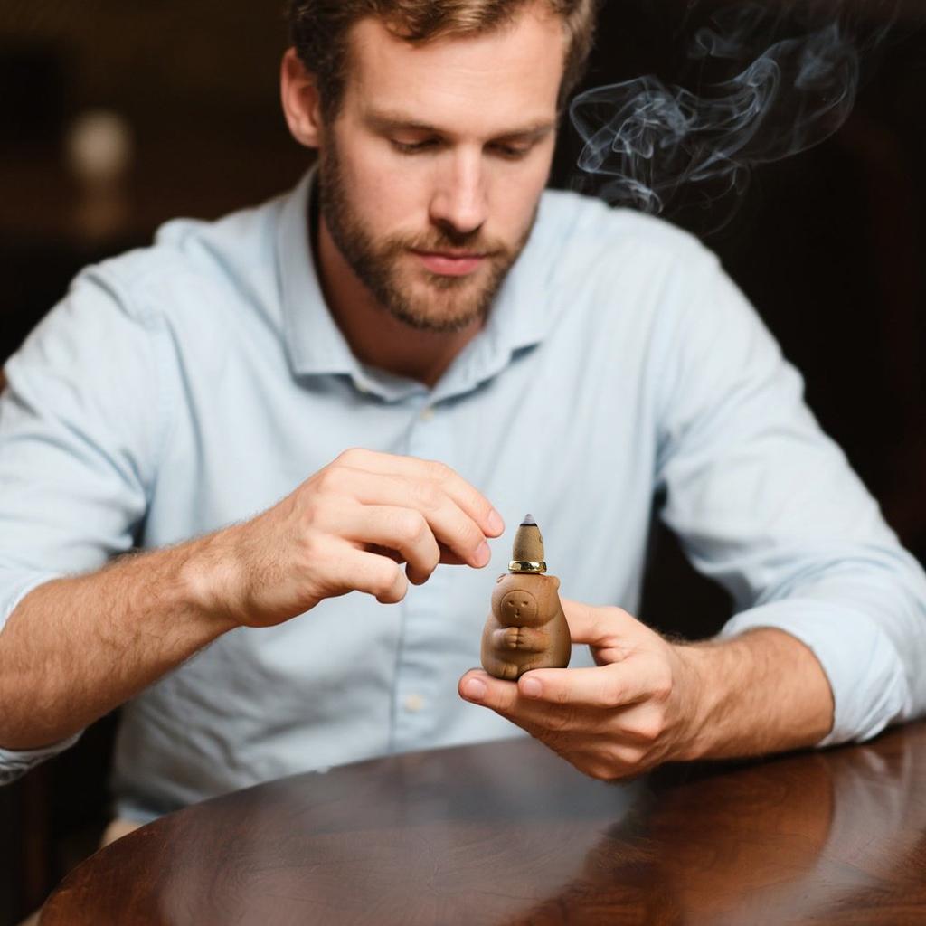 Sandalwood Bullish Backflow Incense Burner Creative Wooden Ornaments Incense Burner