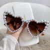 Trendy Oversized Pearl Sun Glasses for Women Unisex Large Heart Shape Eyewear Goggles Female Luxury UV400 Outdoor Sun Glasses