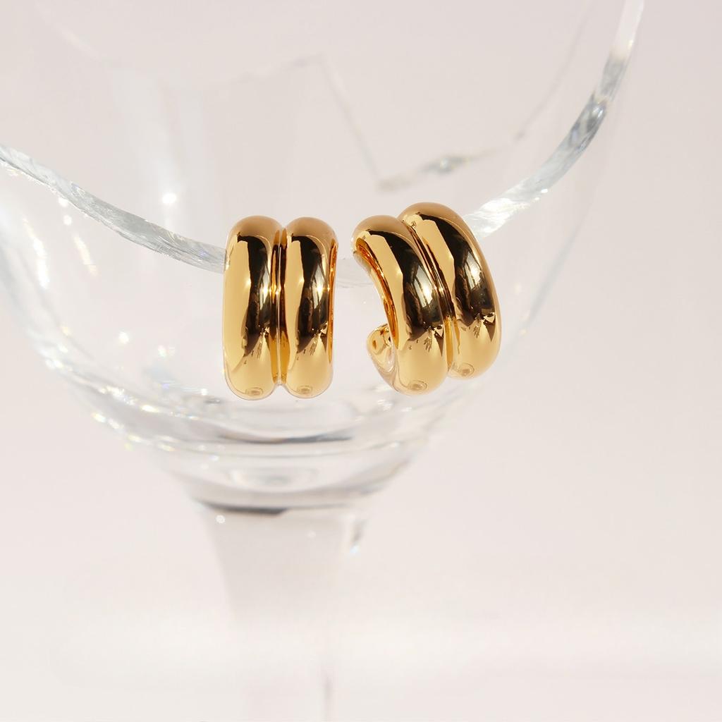 Cold Wind Double-Layer C-Shaped Semicircular Earrings Minimalist Mirror Metal Wind Earrings 925 Silver Needle 846