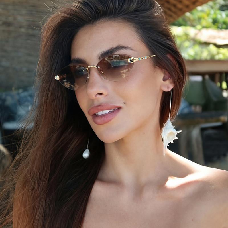Geometric Square Metal Frame Sunglasses With Uv400 Protection For Fashionable Outdoor Activities
