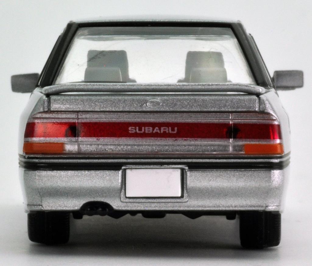 Tomica Limited Vintage Neo Масштаб Subaru Legacy GT Готовая модель 1/64 LV-N132b (Серебряный)