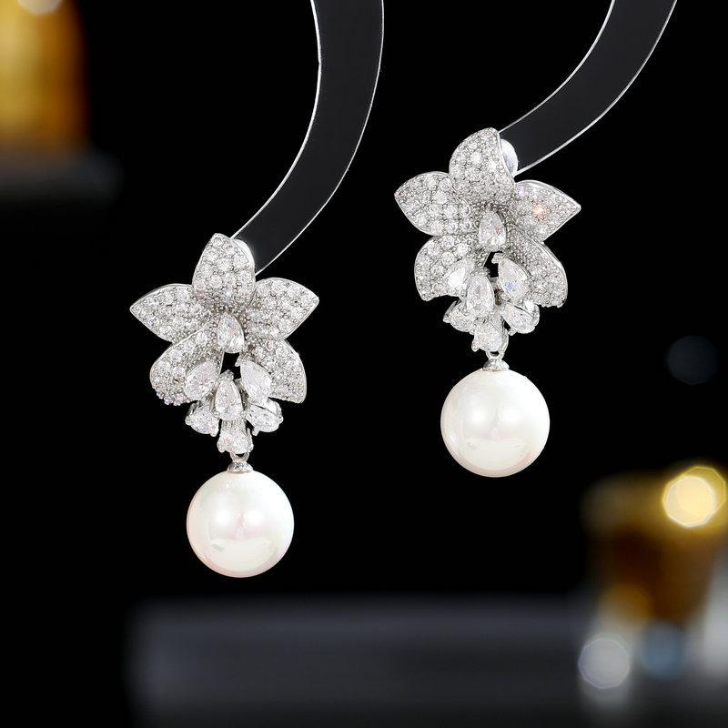Новые элегантные серебряные серьги-иглы Flower Blossom Rich Light Luxury High Sense Zircon Flower Pearl Earrings