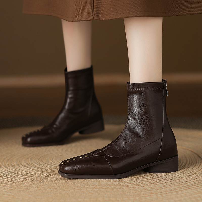 Krazing Pot Зимние ботильоны из микрофибры с квадратным носком, современный размер 33, размер 43, металлические заклепки, средний каблук, на молнии, женские ботильоны