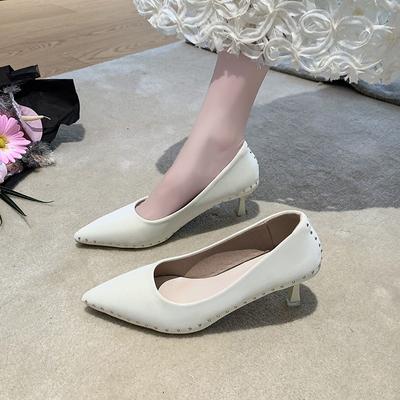 Женские туфли на высоком каблуке, осенние новинки, с острым носком, с мелким вырезом, на тонком каблуке, универсальные, с заклепками, темпераментные, черные, тонкие, одинарные туфли для женщин