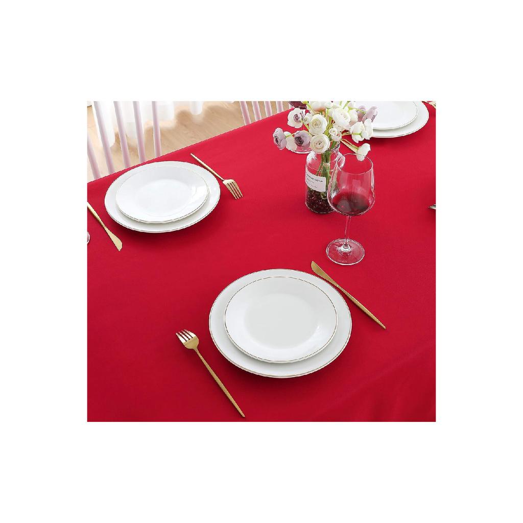 Панамская льняная жидкостойкая скатерть красного цвета