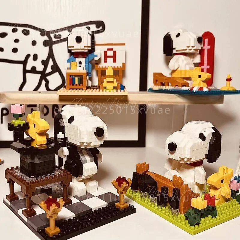 Snoopy Building Blocks Small Particles Micro-scene Assembly Model Toys Street Scene Decoration Collectible Children Holiday Gift