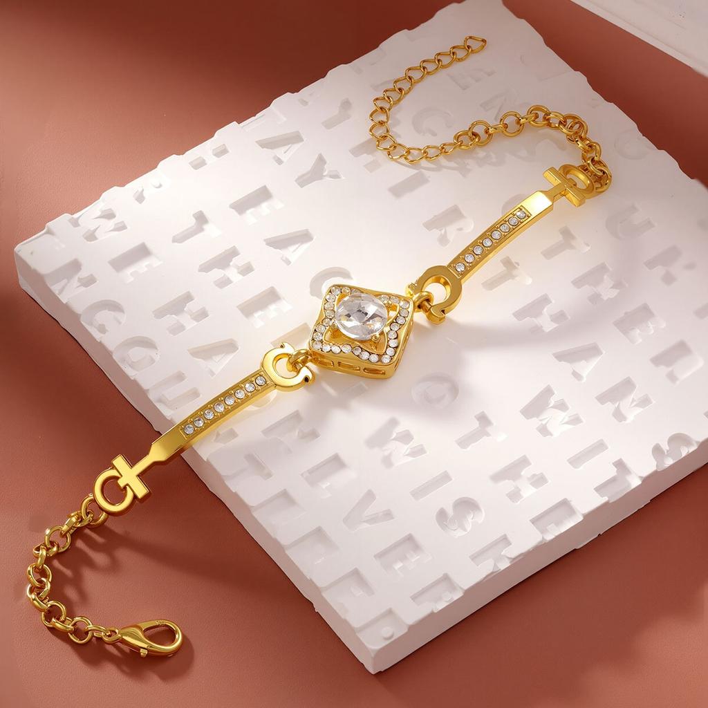 European and American style square zircon bracelet Luxury Geometric Bracelet with Diamonds Elegant decorative hand accessories for women