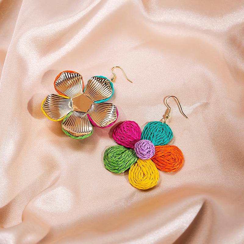 Raffia Flower Statement Earrings, Colorful and Trendy, Hand-Woven Niche Design.