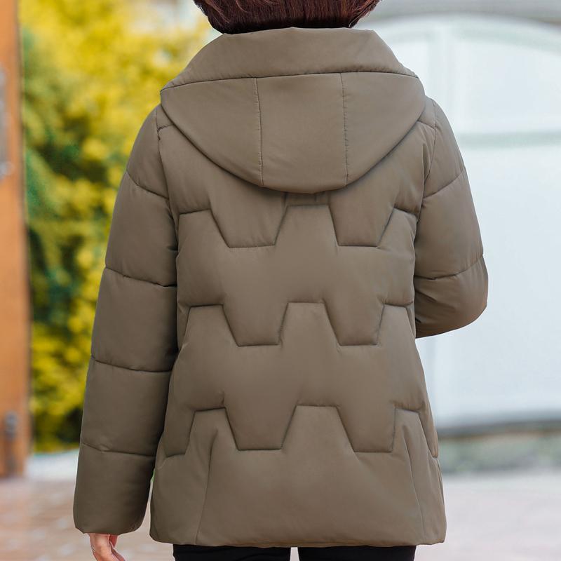 Куртки для женщин среднего возраста, зимние короткие пальто с капюшоном, элегантные толстые теплые парки больших размеров для женщин, верхняя одежда