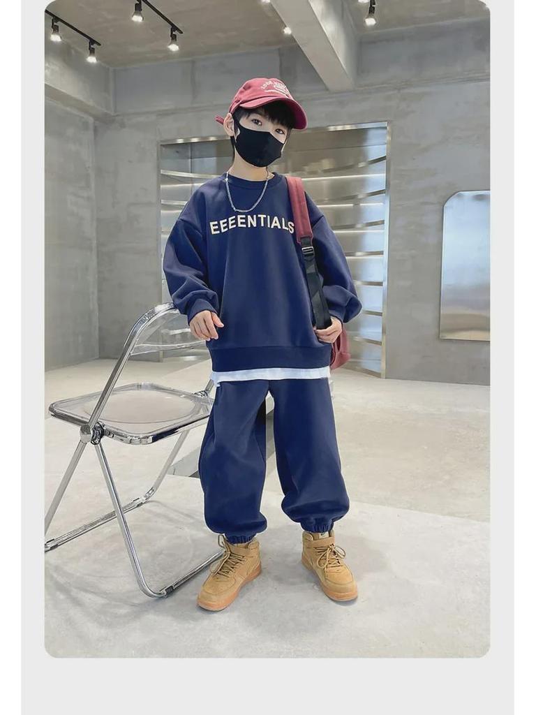 Модная спортивная одежда для мальчиков на весну и осень: Стильный комплект из двух частей свитшота для детей среднего и старшего возраста