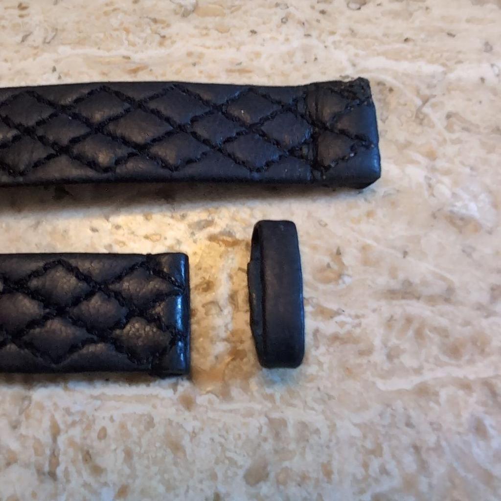 Б/у оригинальный ремешок для часов Chanel