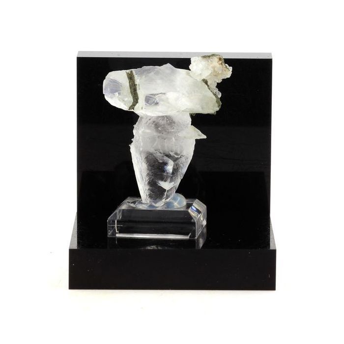 Calcite 129.6 carats