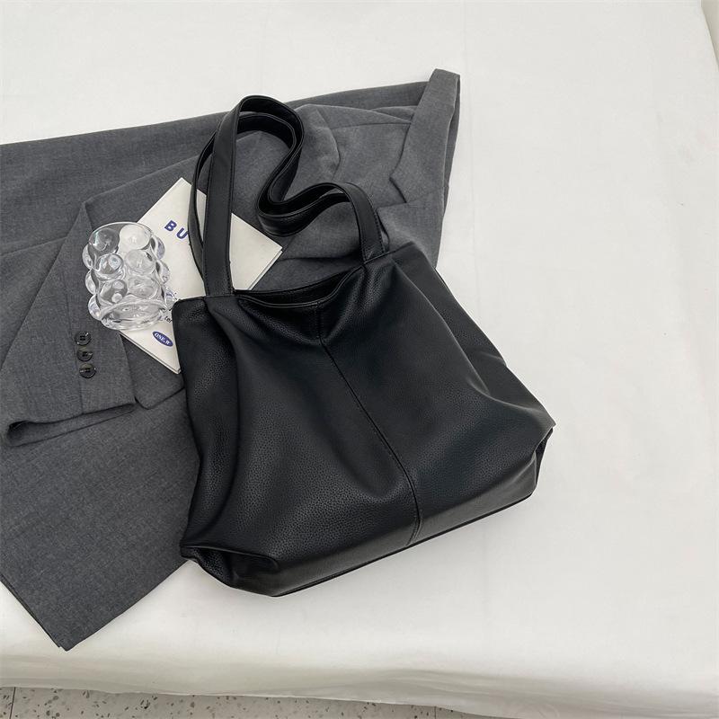 Bag Women's 2024 New Retro Fashion Handbag Simple Casual Women's Shoulder Bag Large Capacity Tote Bag Women