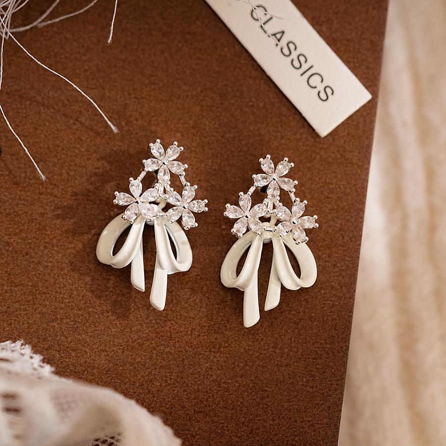 Pearl Moon Charm~Flower Bow Earrings Retro Light Luxury Earrings Fashionable Charm Earrings