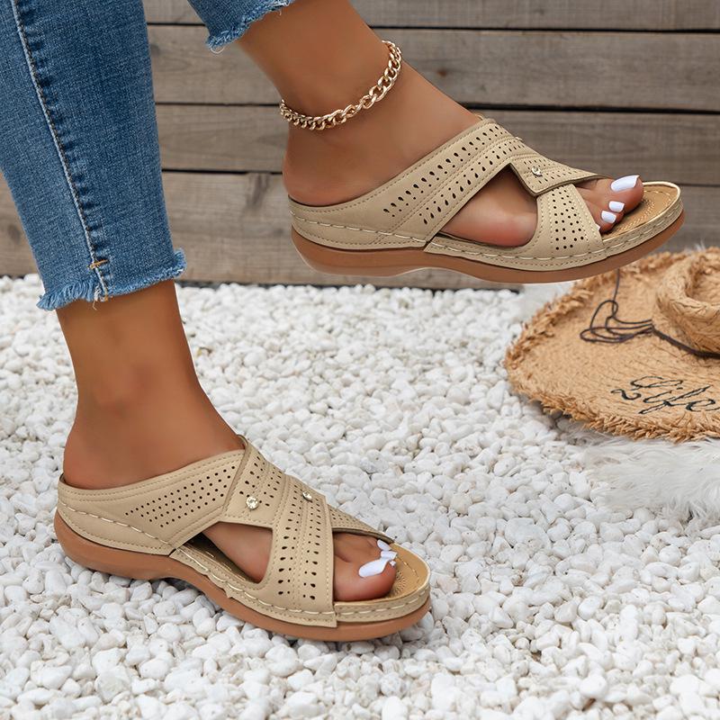 2024 Plus Size Casual Round Toe Cross Strap Hollow High Heel Women's Wedge Slippers