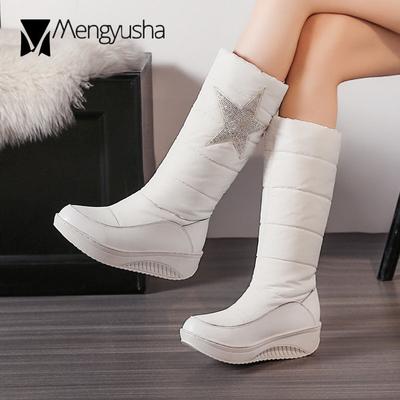 Модные блестящие новые декоративные зимние сапоги женские с хлопковой подкладкой на платформе с танкеткой, блестящие хрустальные теплые пуховые сапоги до середины голени c835