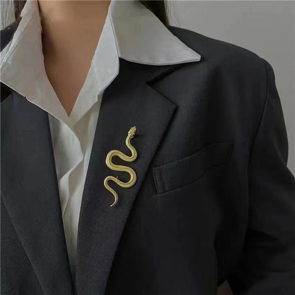 Metal Snake Shape Brooch Medusa Badge Pin Nonfade Charm Pin For Everyday Use And Festival Formal Event Women Men Unisex