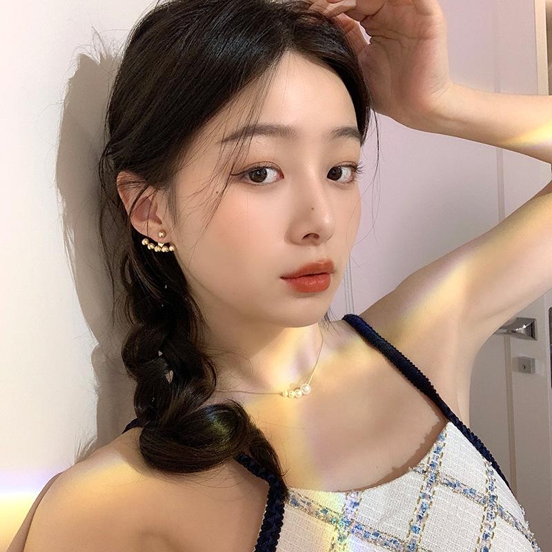 Серьги в стиле Ван Цзывэнь - Высококлассная легкая роскошь - Модный нишевый дизайн 2024 года для женщин