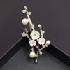 Plum Blossom Snow Shell Brooch Pearl Temperament Corsage Versatile Coat Suit Accessories