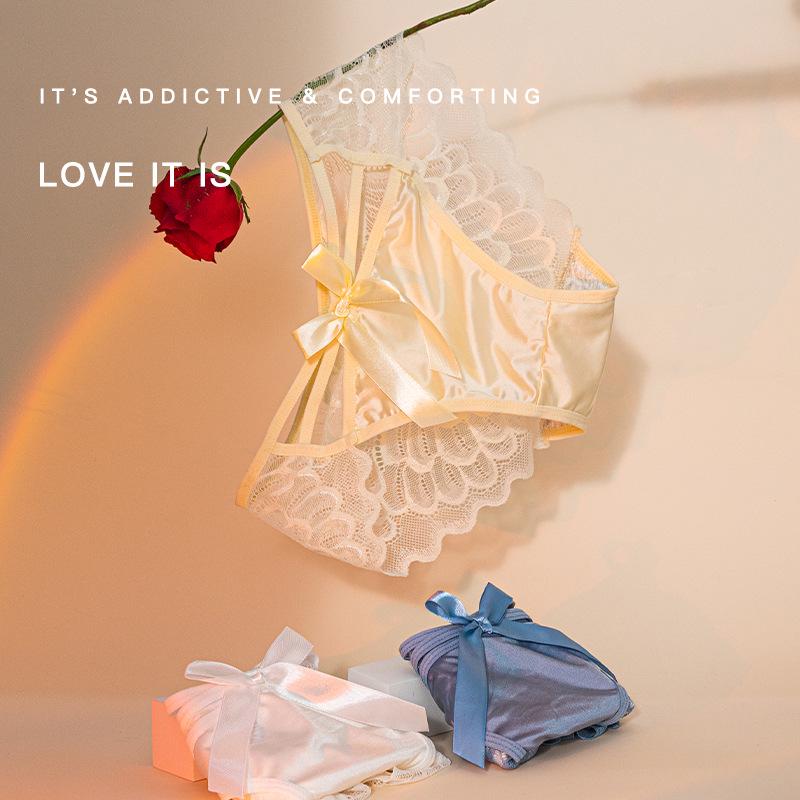 Атласные трусики-слипы со средней посадкой и кружевом - Сладкие и Сексуальные