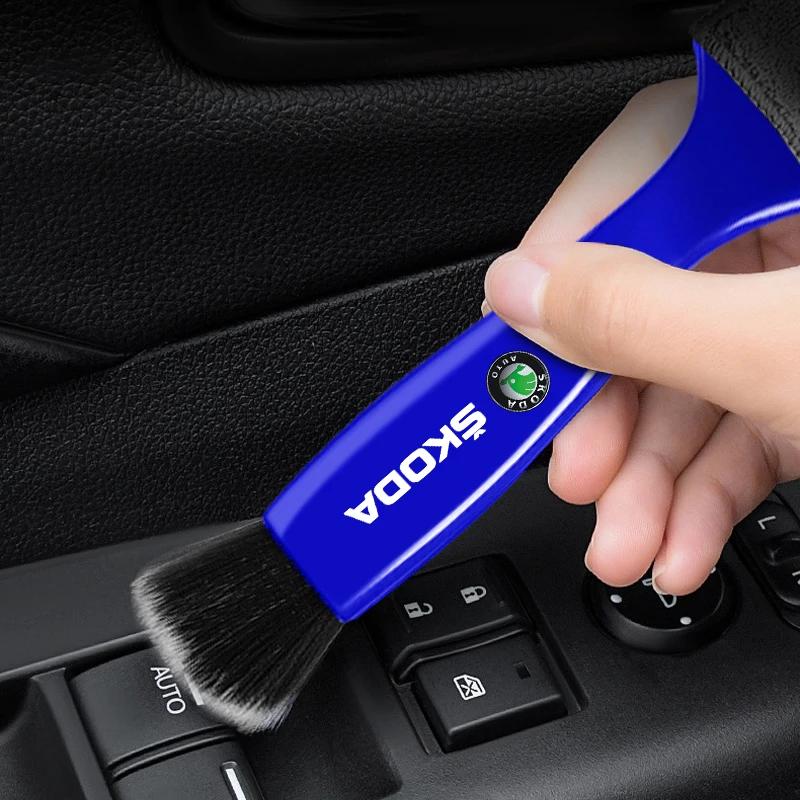 Car Interior Cleaning Soft Brush Tool Dust Remover Emblem For Skoda Fabia Superb Yeti Octavia Kodiaq Mk3 A4 A6 Auto Accessories  ZJ9