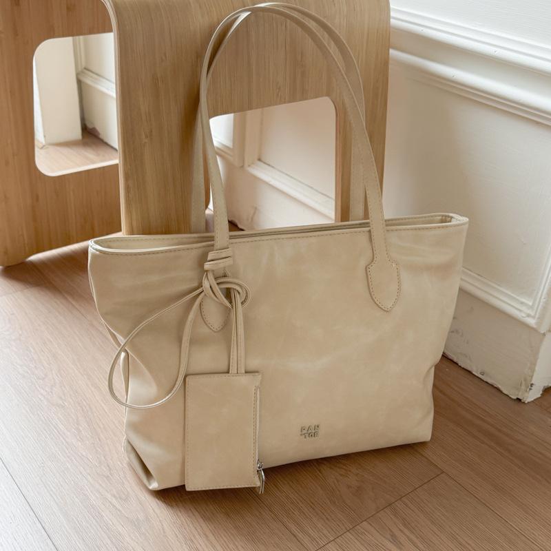 Simple and Large-capacity Tote Bag Women's 2025 New Fashion Texture Underarm Bag Casual Niche Commuter Shoulder Bag
